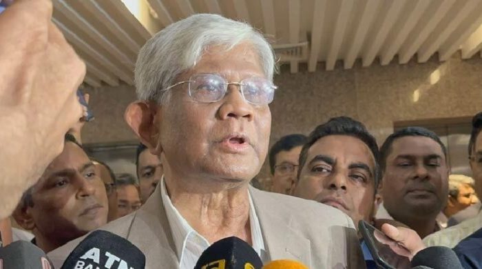 অর্থ উপদেষ্টা